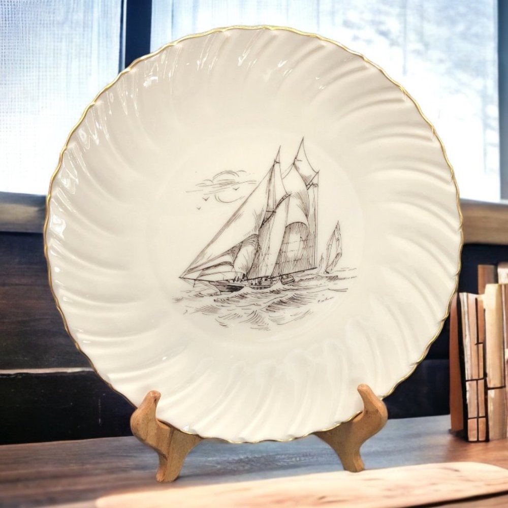 VINTAGE Lenox Special IVORY GOLD GILT SAILING SHIP SCHOONER 10 1/2" Dinner Plate